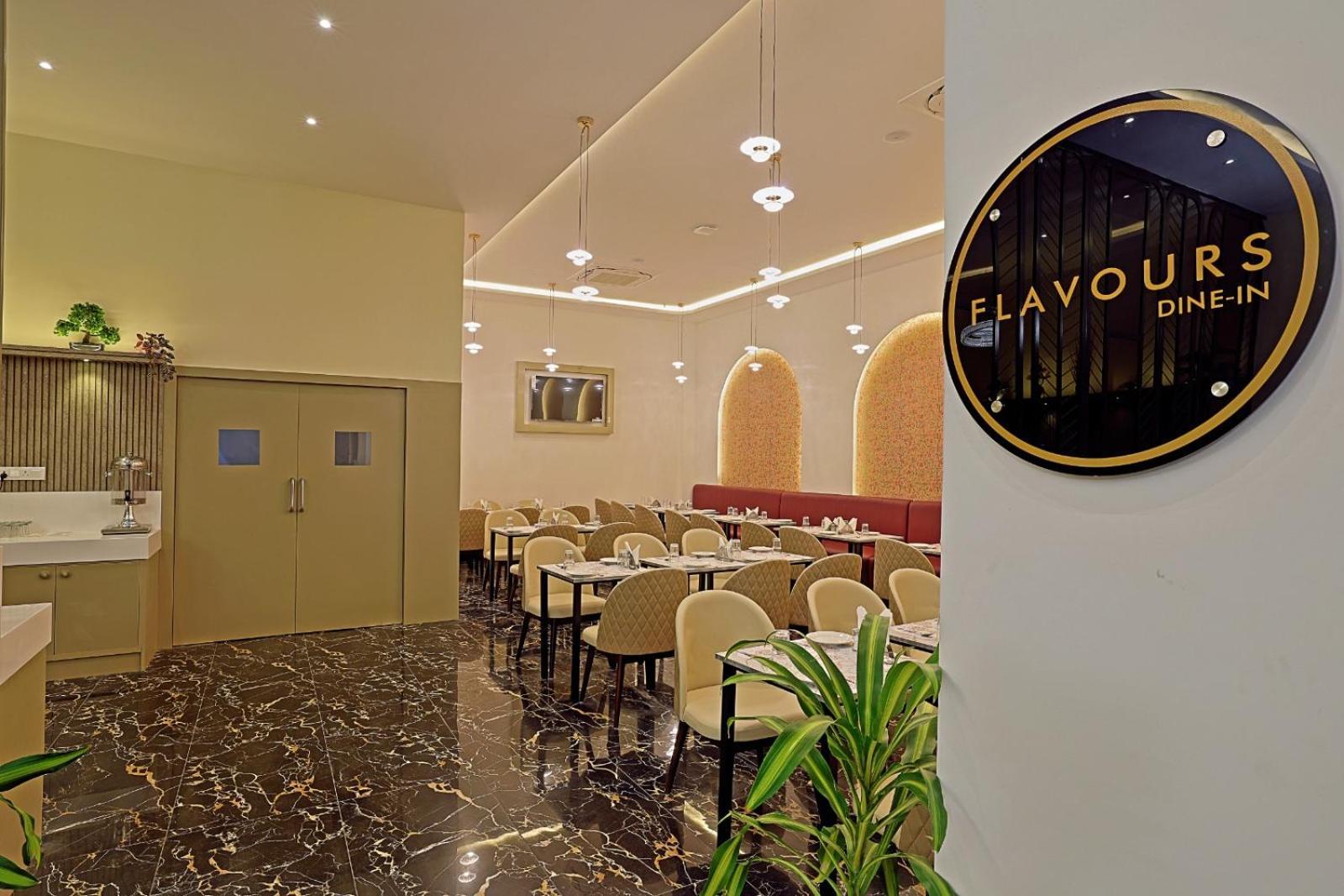 Grand Continent Hotel Gachibowli Near Us Consulate Exterior foto